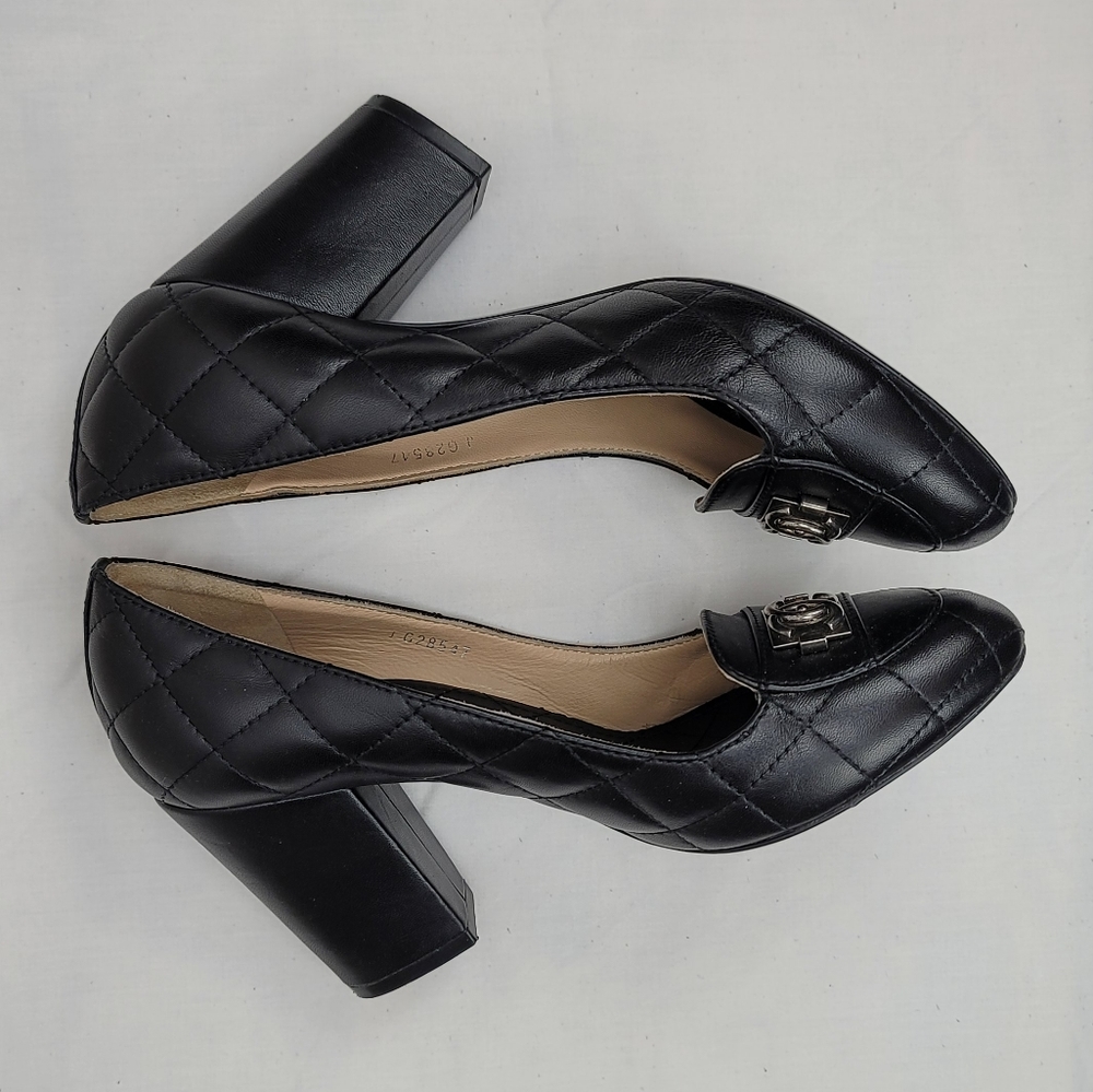 Chanel CC Black Quilted Leather Block Heels Pumps Size 38 - Picture 5 of 9
